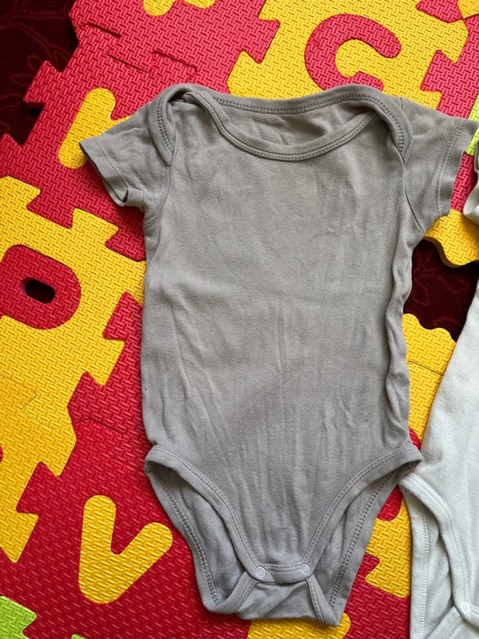 Bodies - photo numéro 2