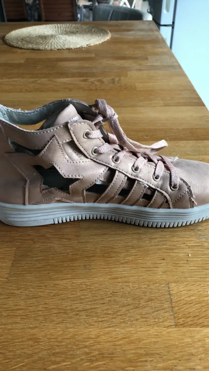 Baskets vieux rose perles blanches T37 - photo numéro 3