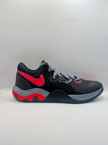 Nike renew elevate neuves taille 43