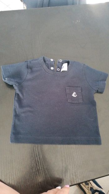 Tee shirt petit bâteau 6 mois