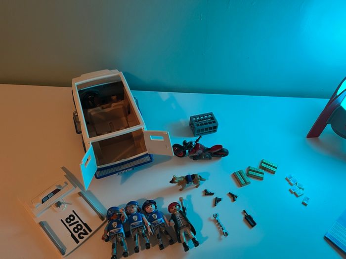 Véhicule police Playmobil - photo numéro 4