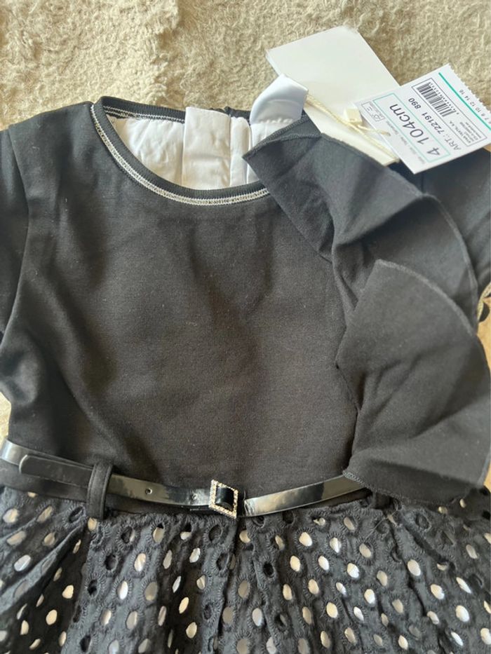 Magnifique robe doublée fille avec ceinture 4 ans - photo numéro 2