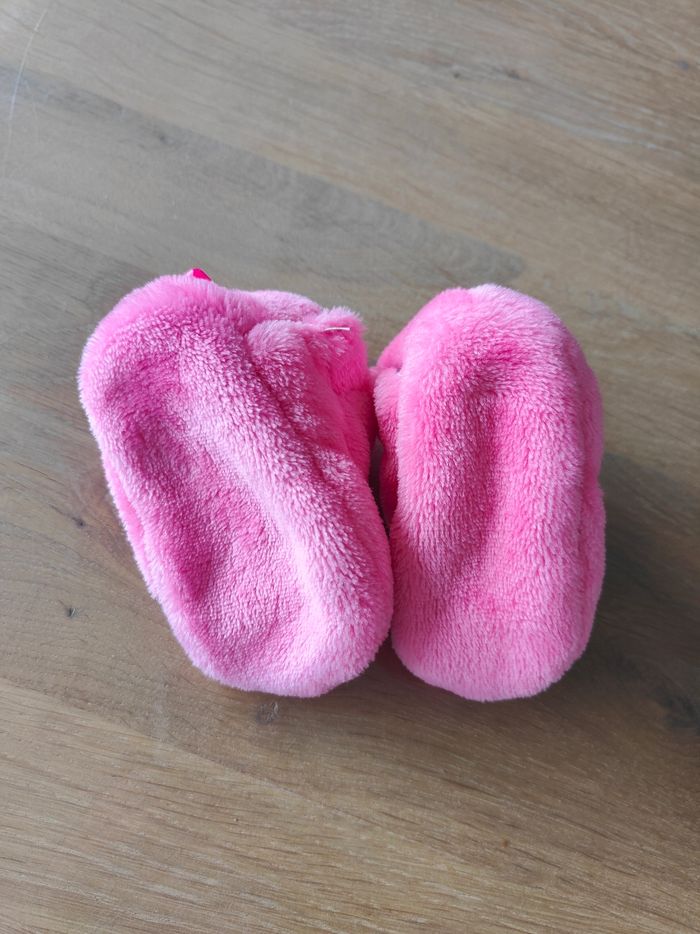 Chaussons bébé rose fushia - photo numéro 3