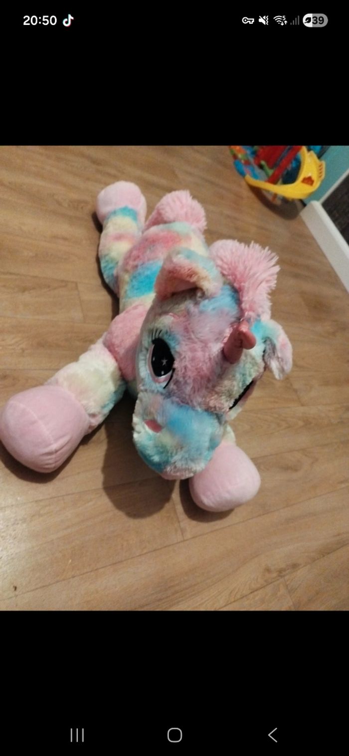 Grande peluche licorne