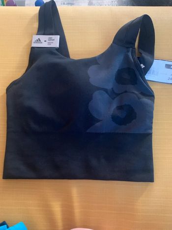 Brassière adidas neuve