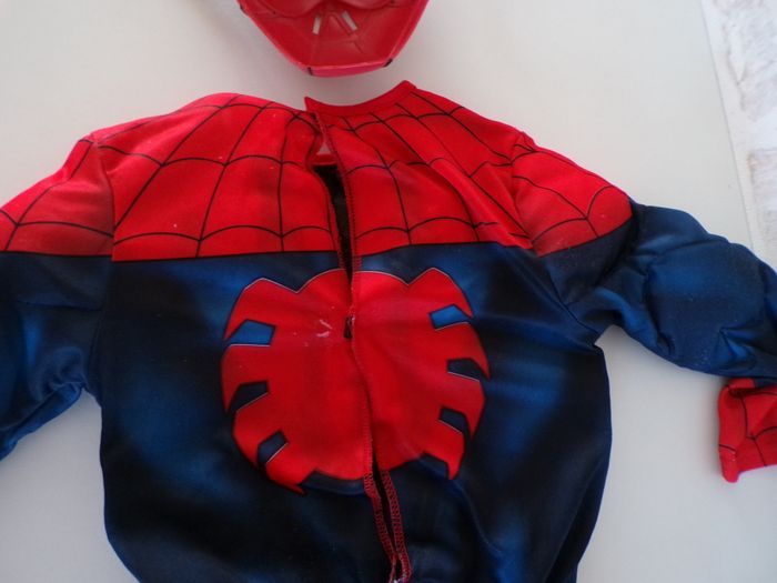 Déguisement Spiderman 10 ans (J30) - photo numéro 6