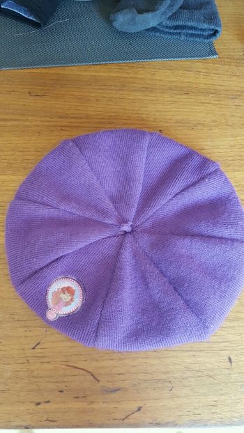Bonnet charlotte aux fraises