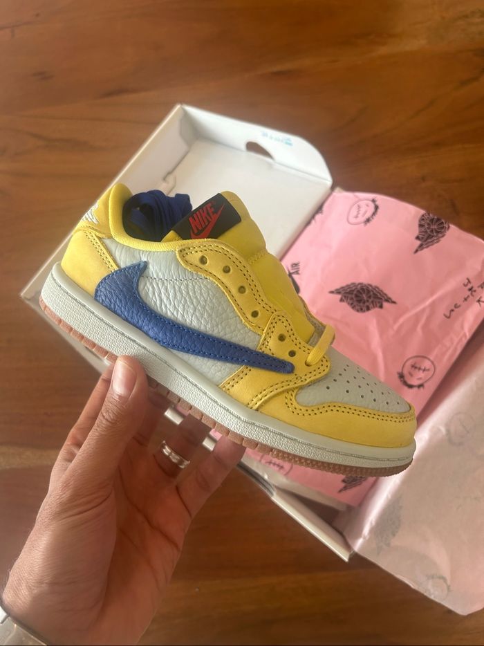 Jordan 1 Travis Scott taille 31