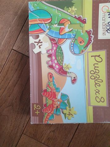 Puzzle XL 3 dinosaures à partir de 2 ans