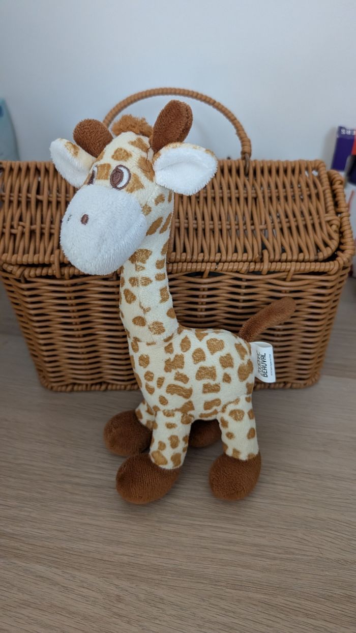 Petite peluche doudou girafe zoo de beauval