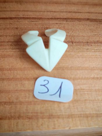 Playmobil vintage col blanc pointu