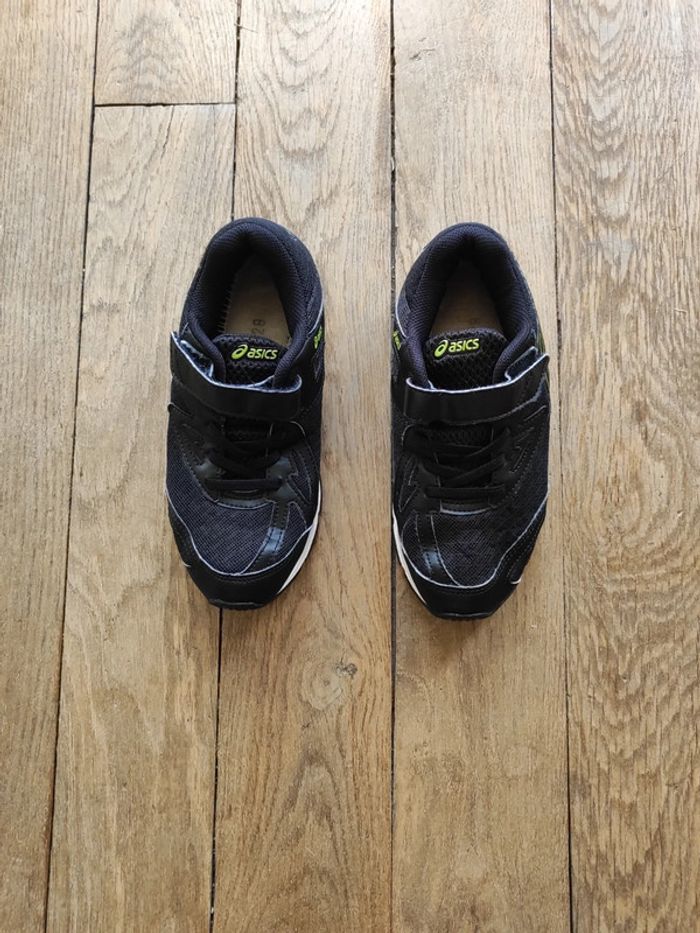 Baskets garçon taille 33,5. - photo numéro 2