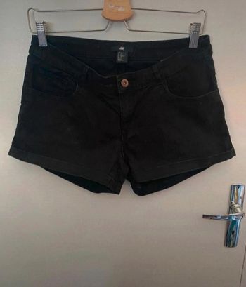 Superbe short en jeans taille 3,50