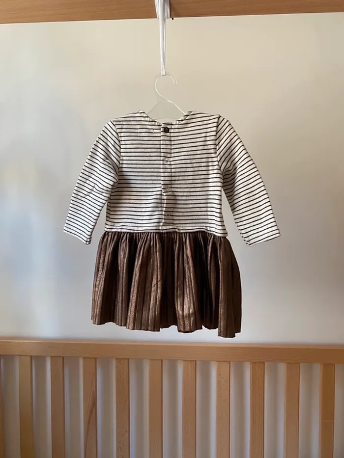 Robe IKKS 12 mois - photo numéro 2