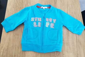 Gilet chaud bleu turquoise garçon taille 3 mois Kiabi