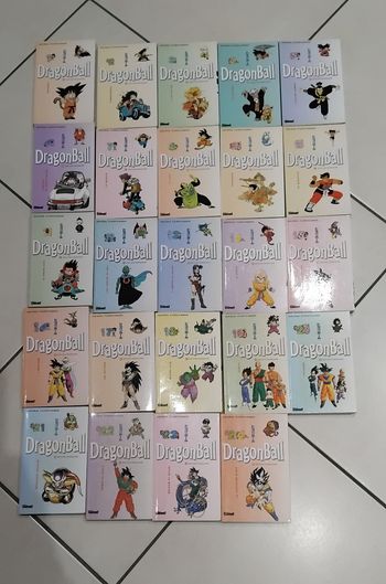 Lot de 24 mangas  Dragon Ball éditions PASTEL