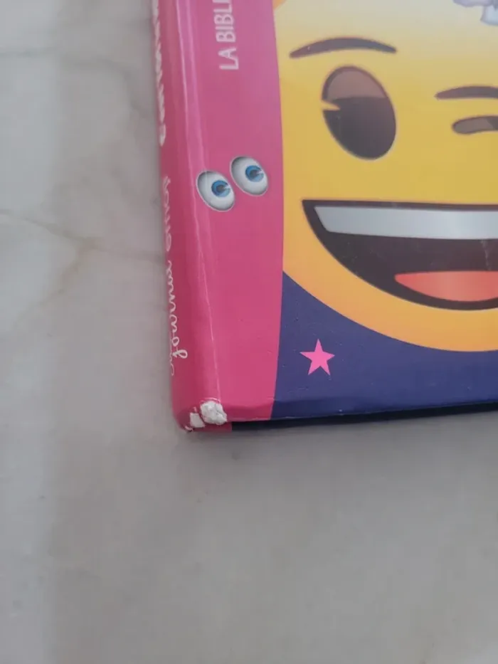 Livre Mon journal emoji c'est toi le héros - photo numéro 6