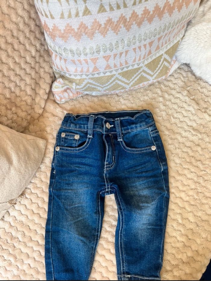 Jeans interdit de me gronder - photo numéro 2