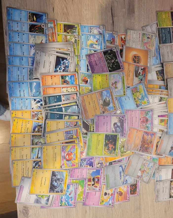 Lot cartes Pokémon différentes avec brillantes - photo numéro 4