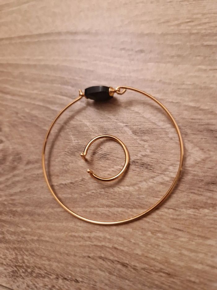 Bague fantaisie dorée + bracelet fin, neufs