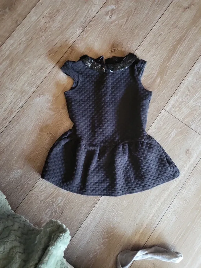 Robe noir paillettes