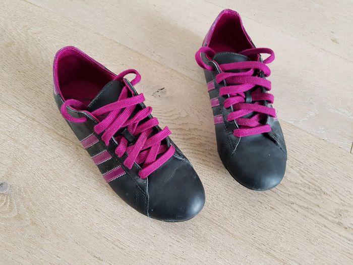 Baskets Adidas taille 37
