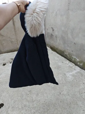 Manteau chaud bleu marine à paillettes