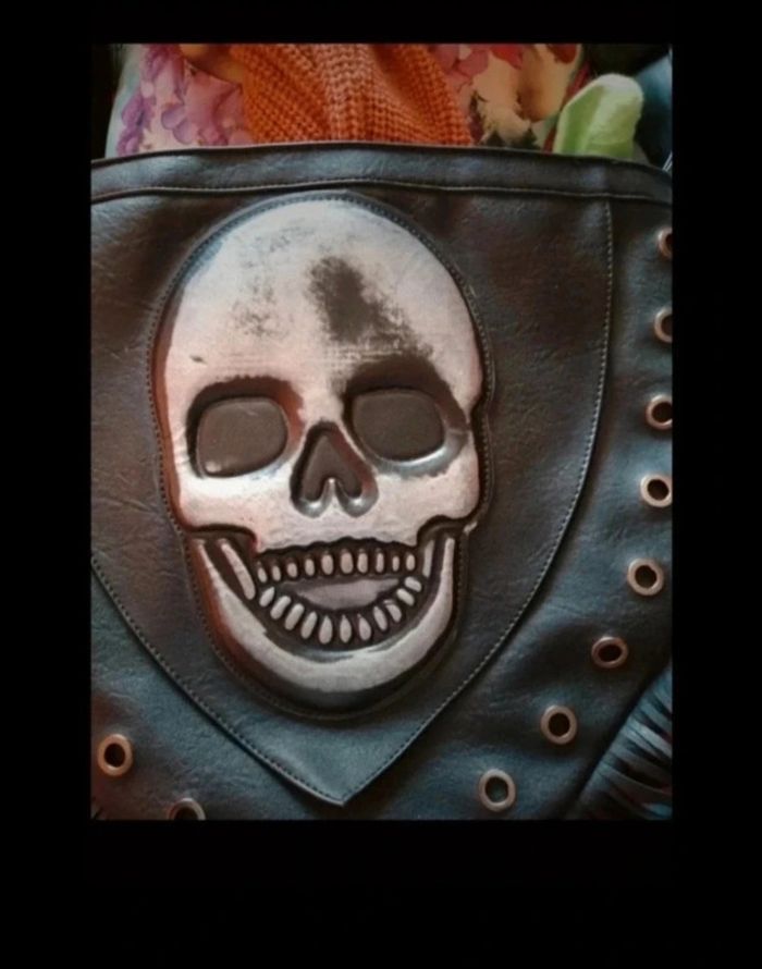 Grand sac à franges tête de mort en relief - photo numéro 2