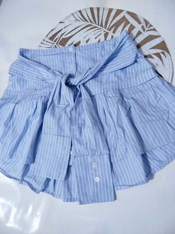 Jupe chemise sexy bleu à rayures blanches taille 36 Pull & Bear