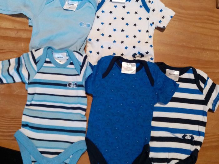 Lot 5 bodies garçon 56 cm