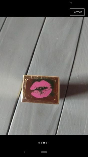 Rouge à lèvres rose