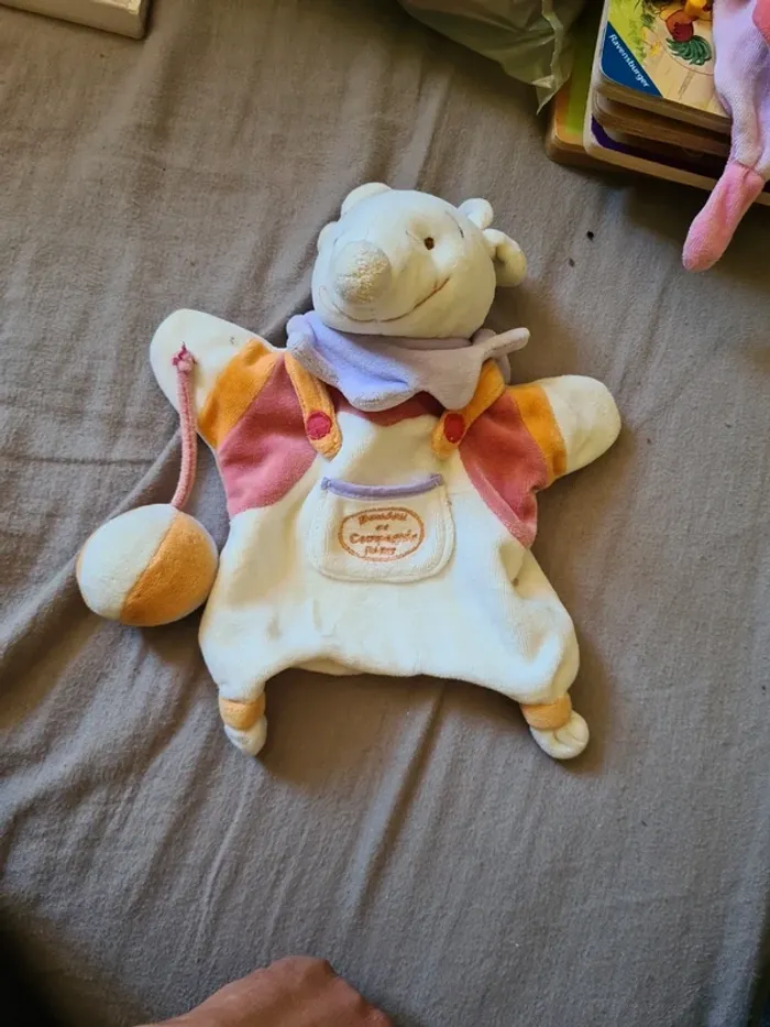 Doudou souris marionnette avec ballon doudou et compagnie
