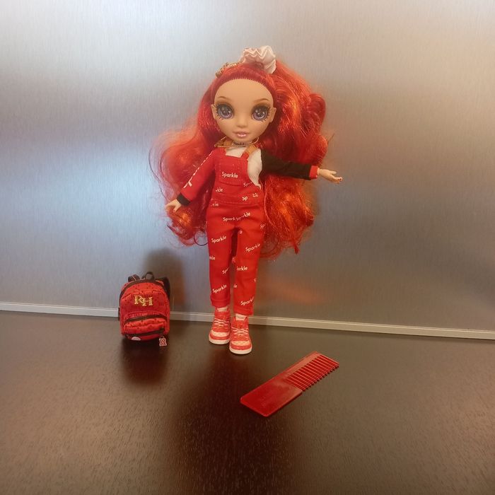 Poupée Rainbow High Junior Ruby Anderson - photo numéro 5