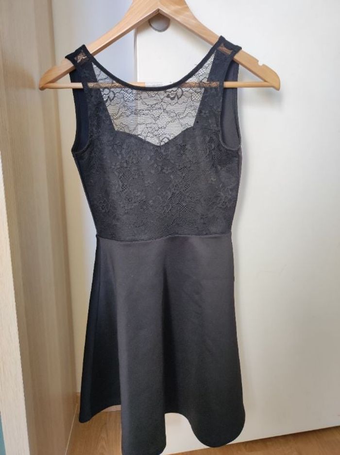 Robe noire H&M taille 34