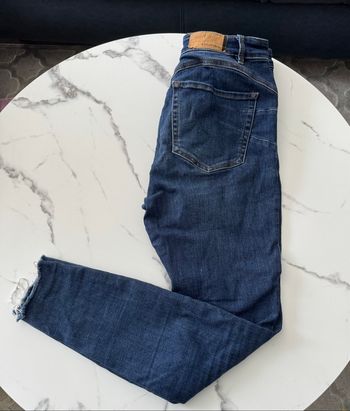 👖 Jean slim femme taille 38 – look stylé & confort garanti ! 💙