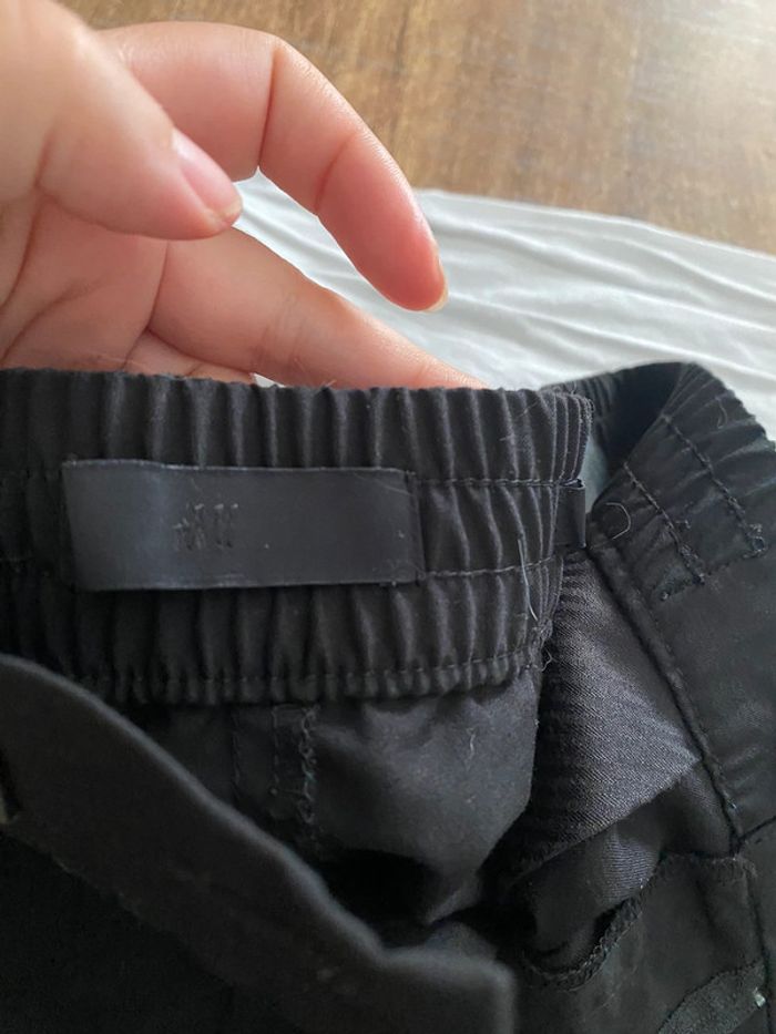 🖤 Pantalon noir fluide - Taille élastiquée - Confort & élégance - H&M - taille 52  👖 - photo numéro 2