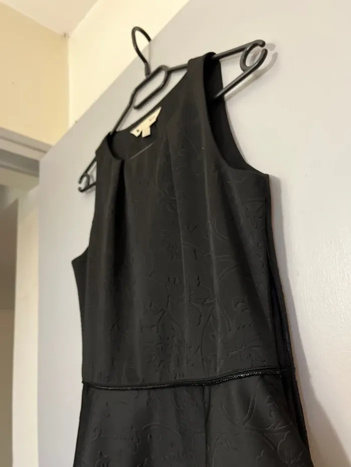 Robe de soirée noire - photo numéro 4