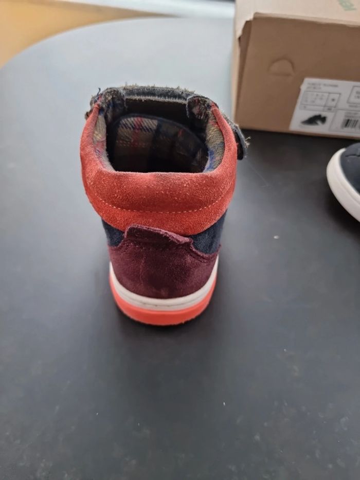 Baskets tout cuir véritable pointure 28 - photo numéro 8