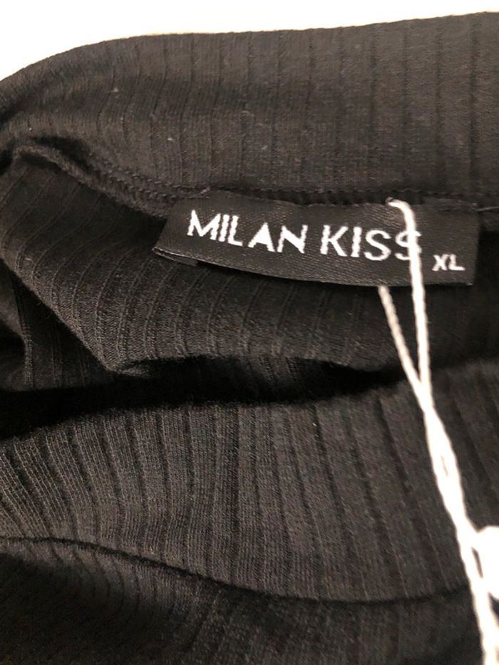 🌼Pull noir Milan Kiss🌼 - photo numéro 4
