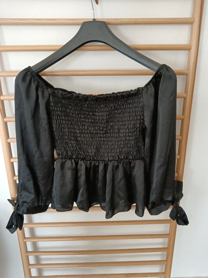 Top epaul dénudé new collection