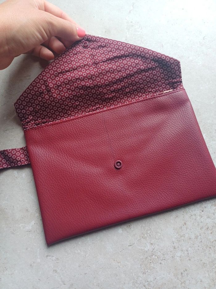 Pochette en simili cuir bordeaux - photo numéro 4