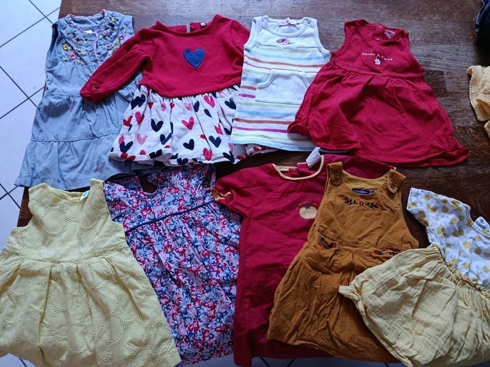 Lot vêtements fille 12 mois - photo numéro 5