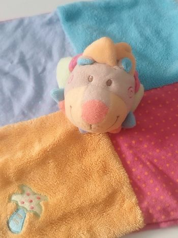 Doudou plat lion oasis Nattou