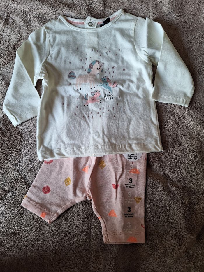 Ensemble leggins et t shirt Kiabi fille 3 mois neuf