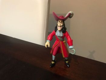 Figurine capitaine crochet Peter pan disney
