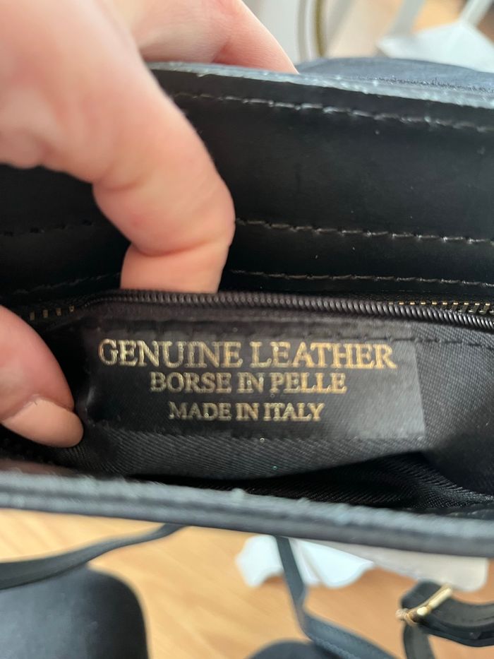 Sac besace bandoulière cuir et suédine noir made in italy TBE 👜 - photo numéro 4