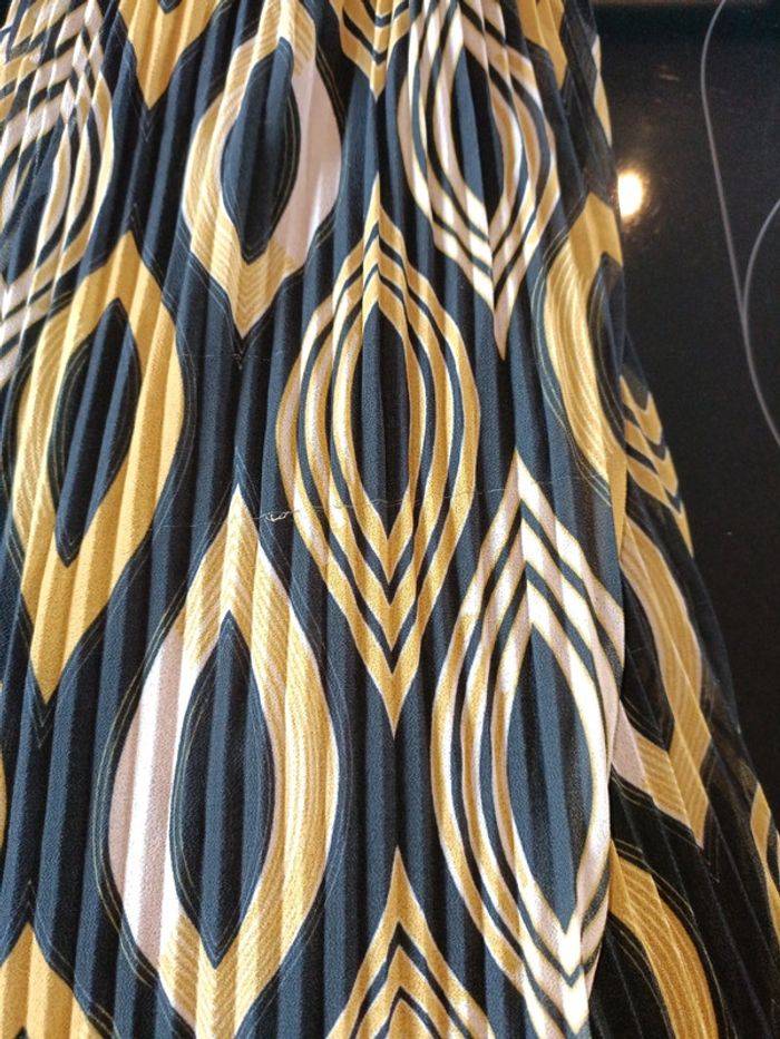 Robe en voile plissé T.38 - photo numéro 3