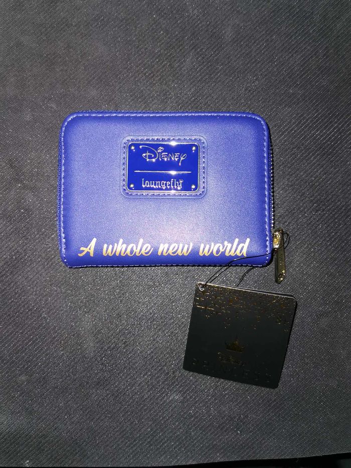 Portefeuille Loungefly / Aladdin 3Oth Anniversary / Disney - photo numéro 2