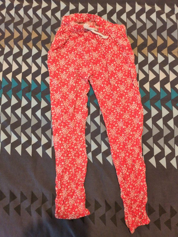 Pantalon rouge léger