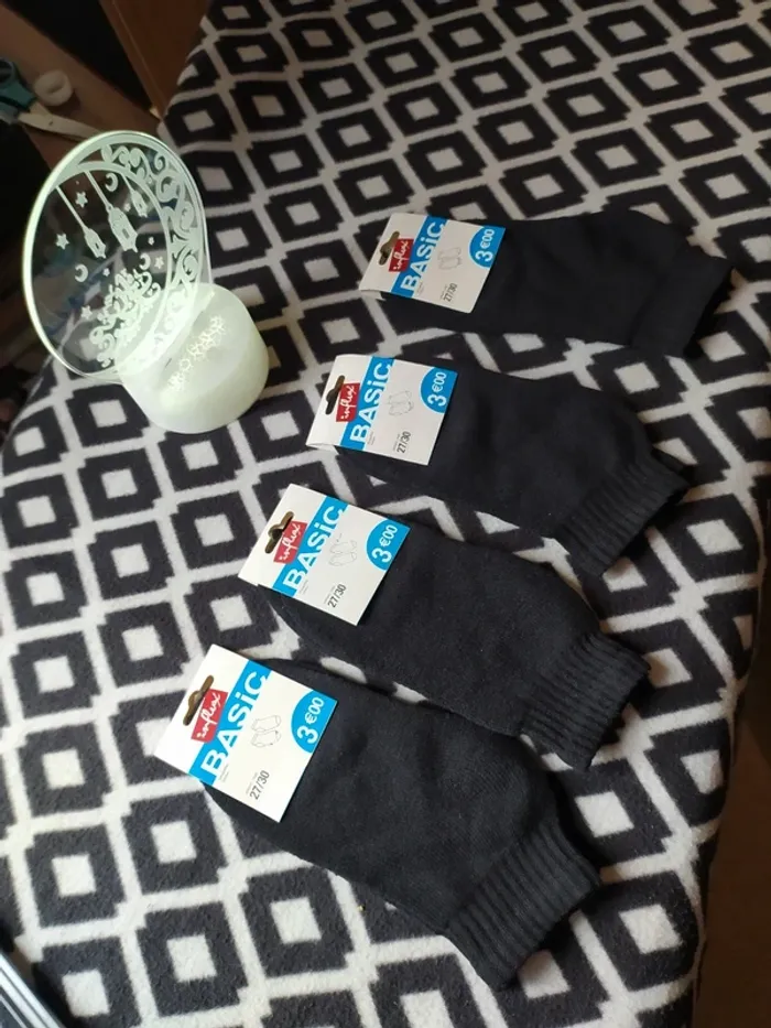 Lot de 4 chaussettes neuf - photo numéro 3
